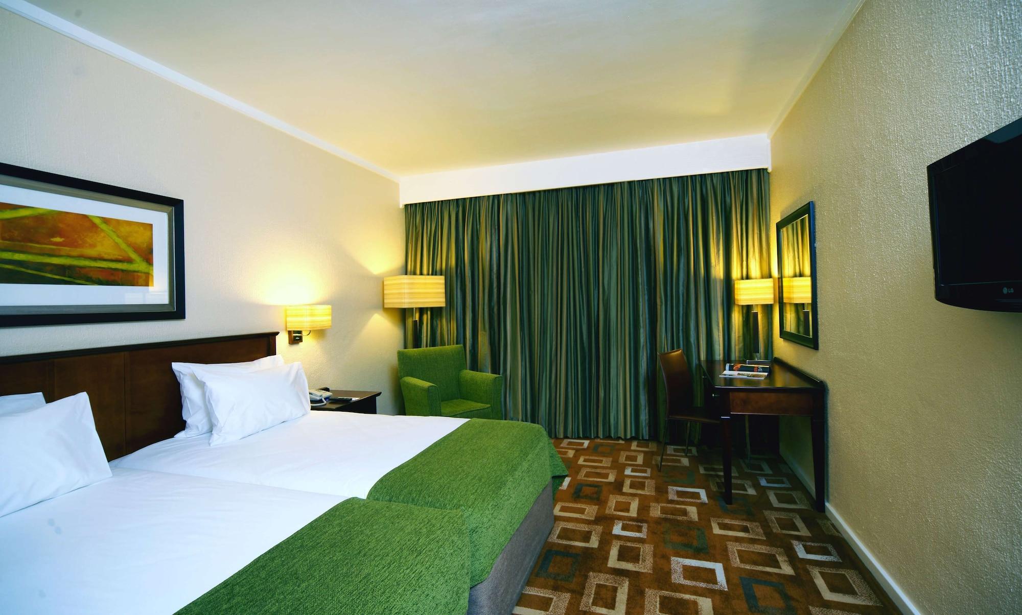 Garden Court Or Tambo International Airport Hotel Kempton Park Exterior photo