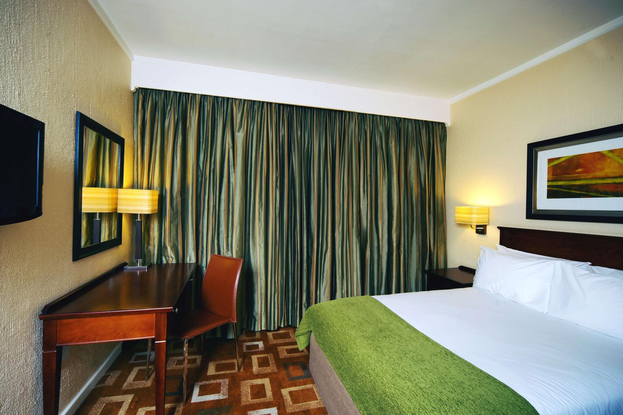 Garden Court Or Tambo International Airport Hotel Kempton Park Exterior photo