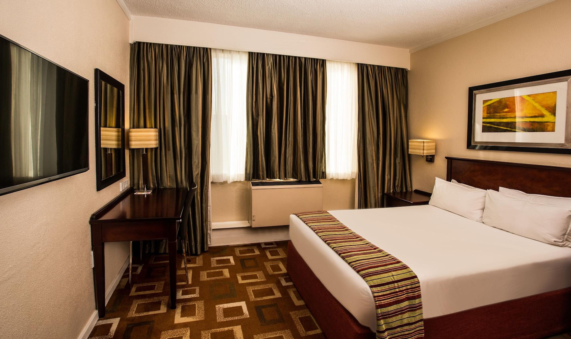 Garden Court Or Tambo International Airport Hotel Kempton Park Exterior photo