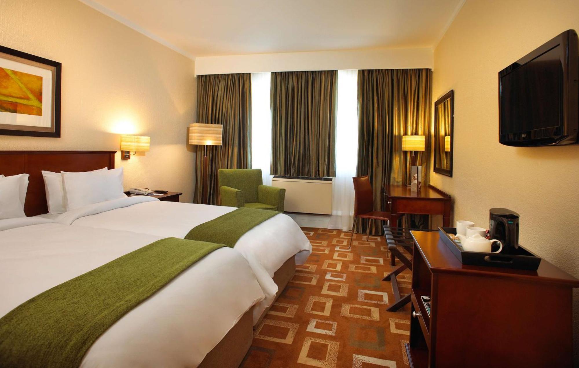 Garden Court Or Tambo International Airport Hotel Kempton Park Exterior photo