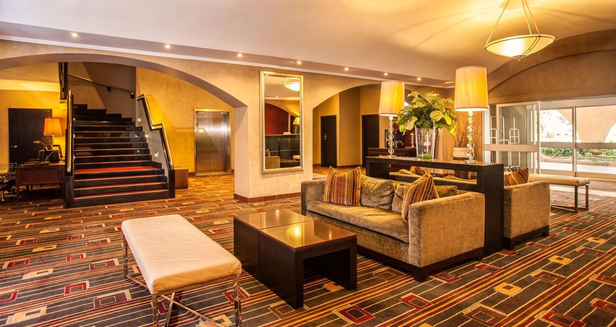 Garden Court Or Tambo International Airport Hotel Kempton Park Exterior photo