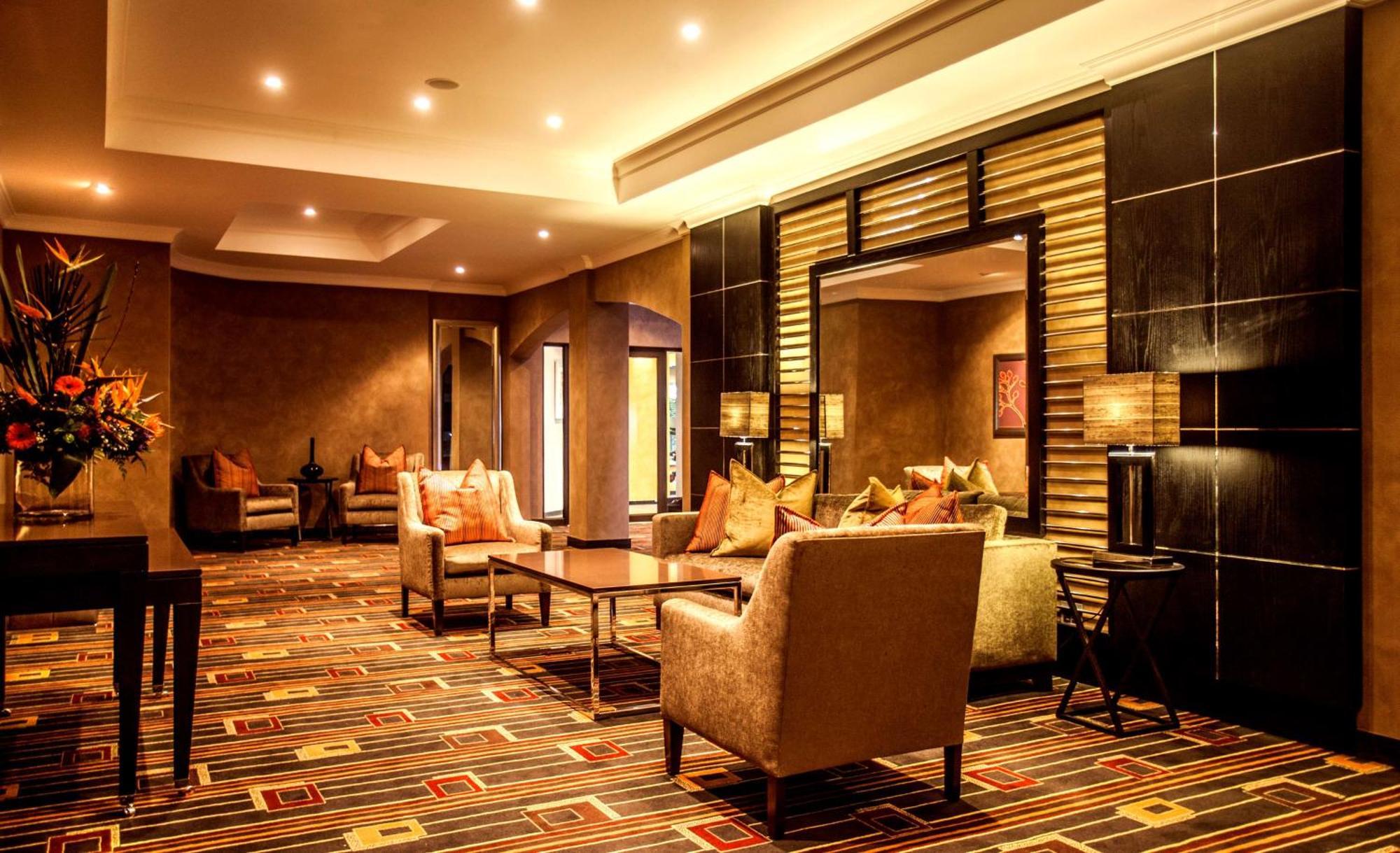 Garden Court Or Tambo International Airport Hotel Kempton Park Exterior photo
