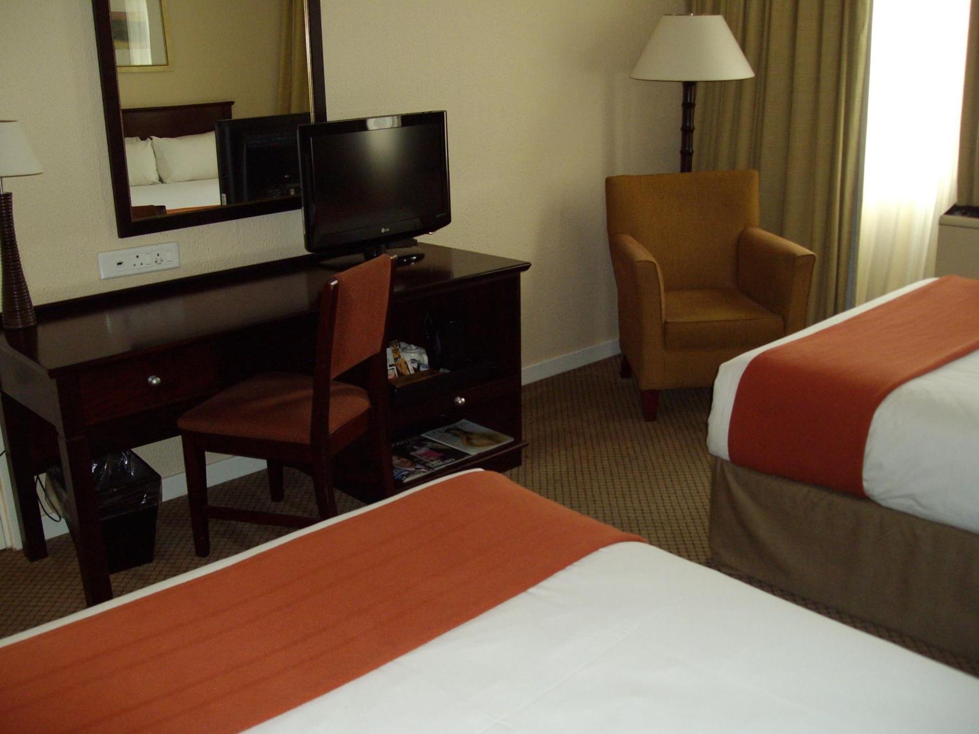 Garden Court Or Tambo International Airport Hotel Kempton Park Exterior photo